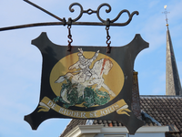 848574 Afbeelding van het uithangbord 'De ridder St. Joris', aan de gevel van bar brasserie Joris (Weidstraat 2-6) te ...